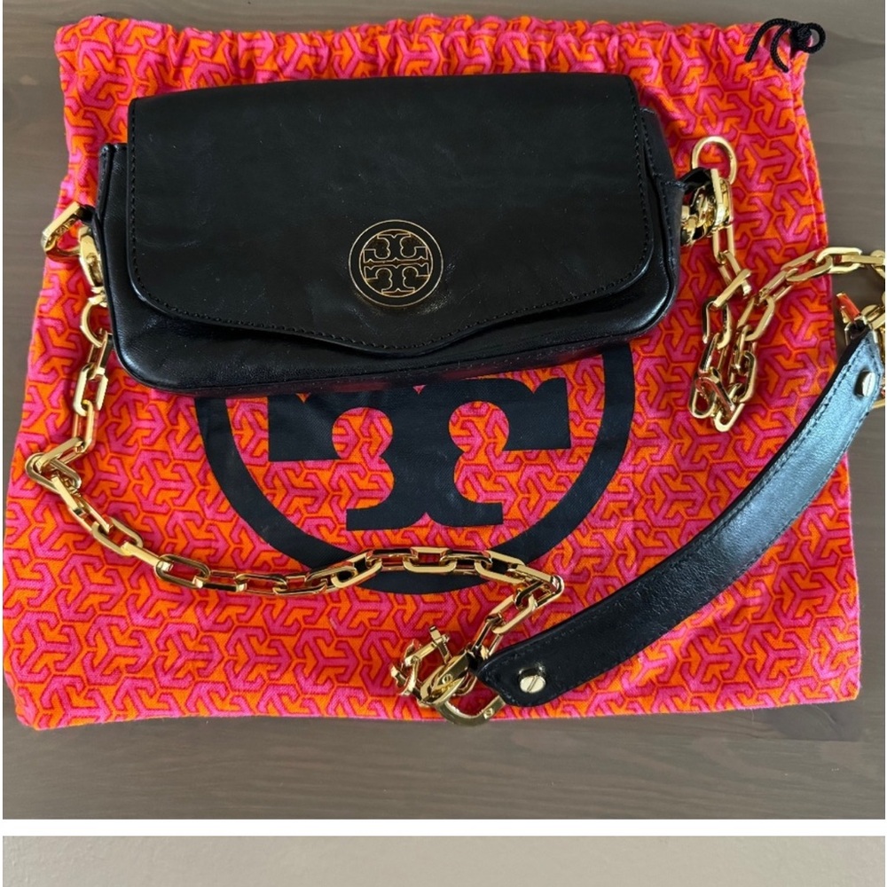 Tory Burch Amanda Leather Clutch & Cross Body bag